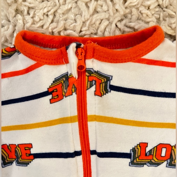 Baby Berry Sleeper - Picture 5 of 6